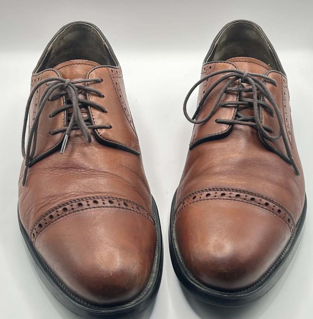 Johnston & Murphy Men's 10.5M Brown Leather Cap Toe Brogue Oxford Shoes